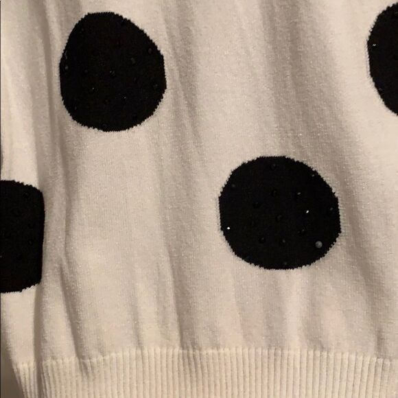 🎉1 hr sale 🎉black & white sweater - Picture 4 of 8